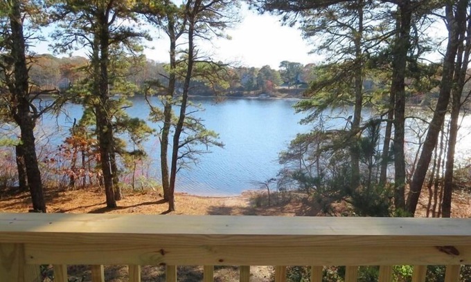 Harwich Cottage | Pond Front Beach Pet Friendly AC WiFi