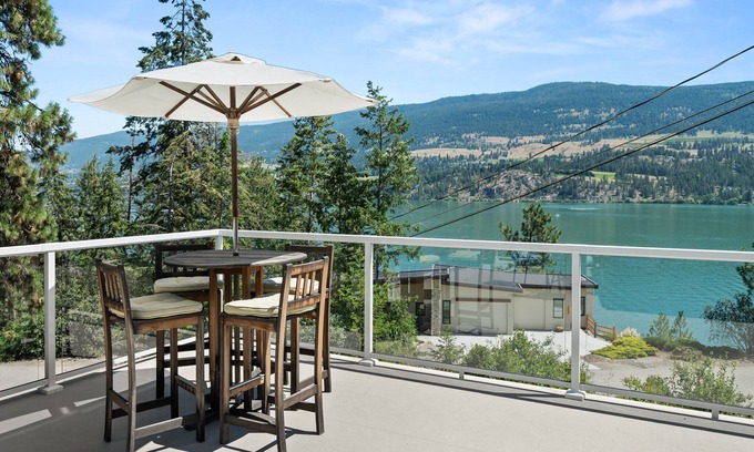 Central Okanagan House | Ponderosa | Charming, Serene & Stunning Lake Views
