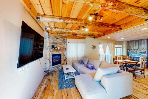 Ponderosa Trails House | Ponderosa Pine Place