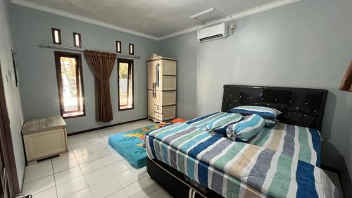 Batu Karas House | Pondok Jumleng Ciburial Pass