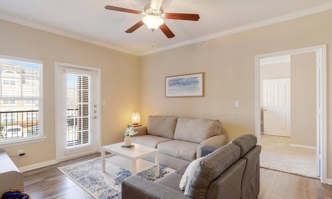 The Colony Apartment | Pool & Hot Tub! Minutes from Andretti's and COSM - Near The Star & Legacy West!