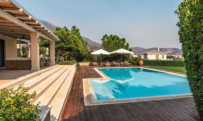 Kilada Villa | Pool Pavilion Premium View