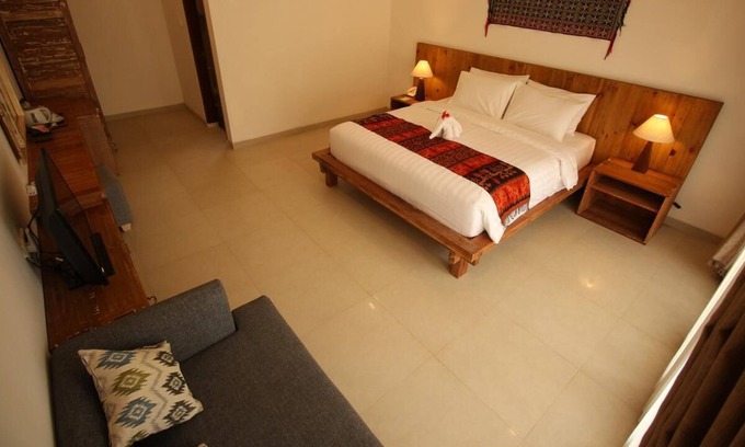 Legian City-Centre House | Pool View Room With Garden at Legian, Kuta - Bali