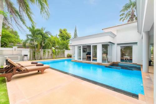 Nong Prue Villa | Pool Villa Pattaya H52