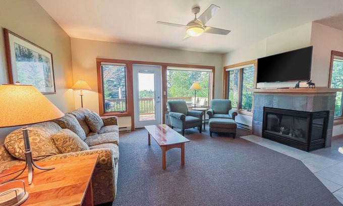 Lutsen Condo | Poplar River Condo 545 - Lake Superior - Lutsen, MN