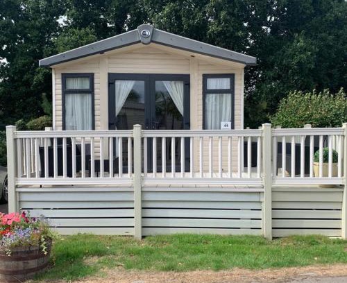Ringwood Other | Poppy 44
