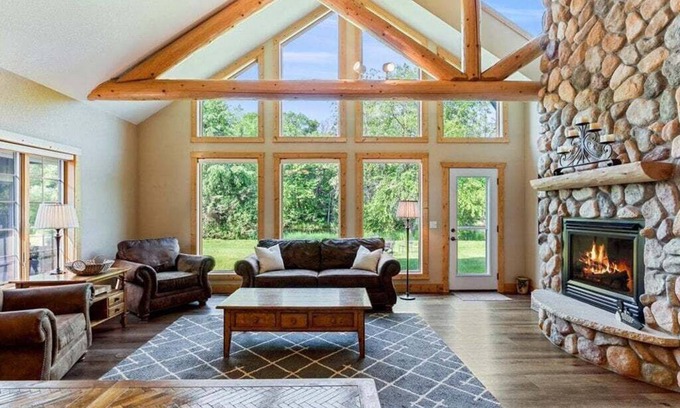 Nisswa House | Popular Interlachen Condo with Relaxing Creek Views & steps away from Gull Lake