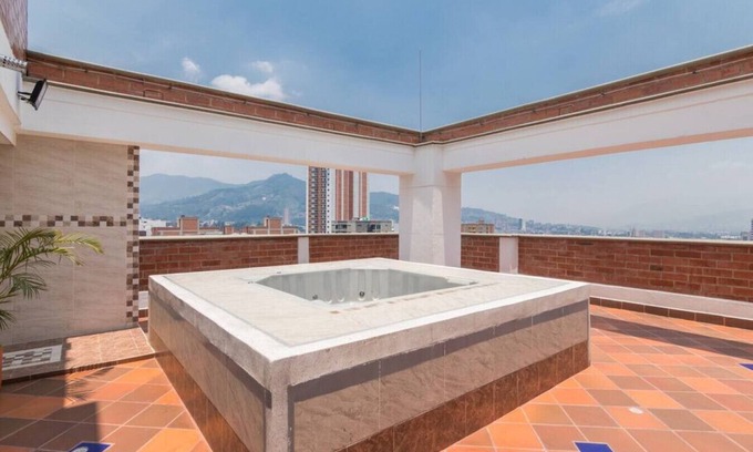 Sabaneta Apartment | Portal Parque 801 · Cozy Apt Parque Sabaneta 2BD, Rooftop Jacuzzi