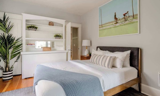 Belmont Apartment | Portland Classic - Parks, Eateries & Local Shops