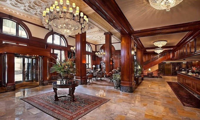 Downtown Portland House | Portland's Hidden Gem! 4 Great Units, Pets Allowed, Near Oregon Zoo