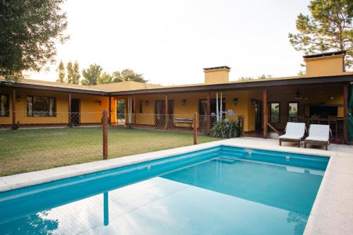 San Antonio de Areco Cabin | Pour Le Galerie
