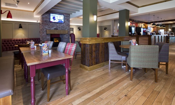 Llanfoist Hotel | Premier Inn Abergavenny