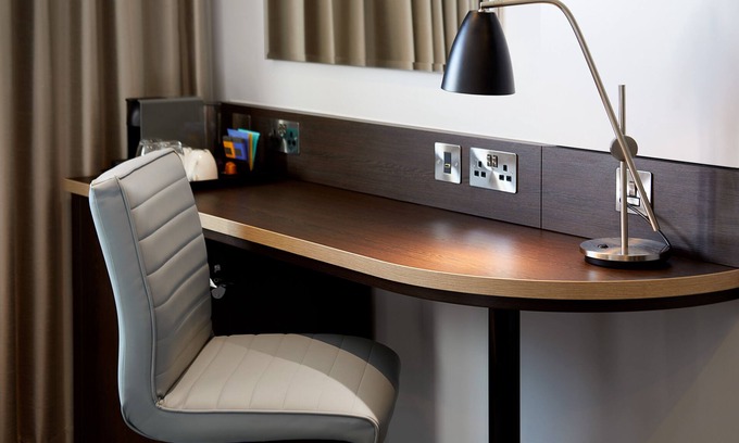 Harrogate Hotel | Premier Inn Harrogate South