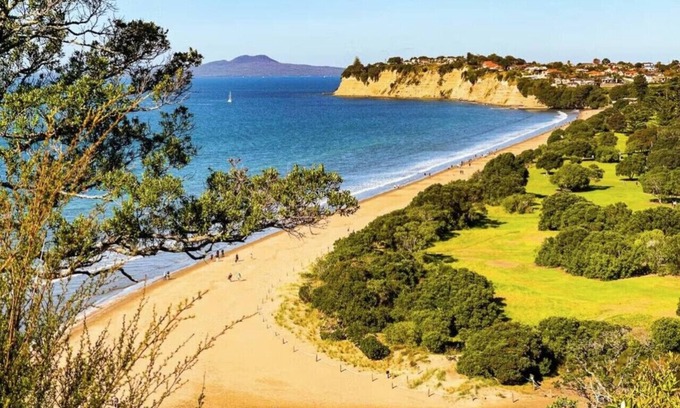 Long Bay House | Premium Coastal Abode with Parking Near Beach