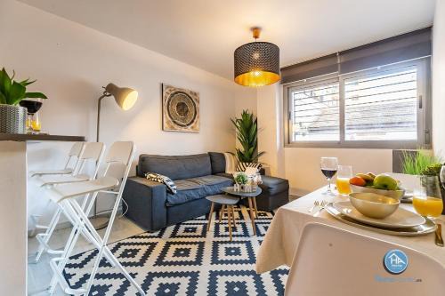 Bailen-Miraflores Apartment | Premium Executive Apartment with prepaid Parking - Malaga Center