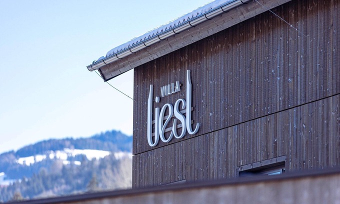 Haus im Ennstal Apartment | Premium holiday apartment with balcony and sauna