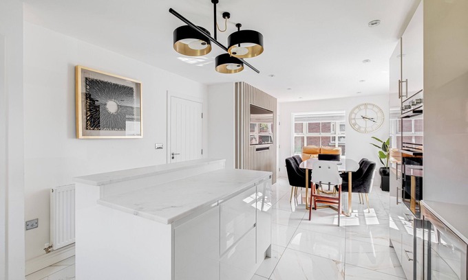 Rugby House | Premium Living Space in Rugby