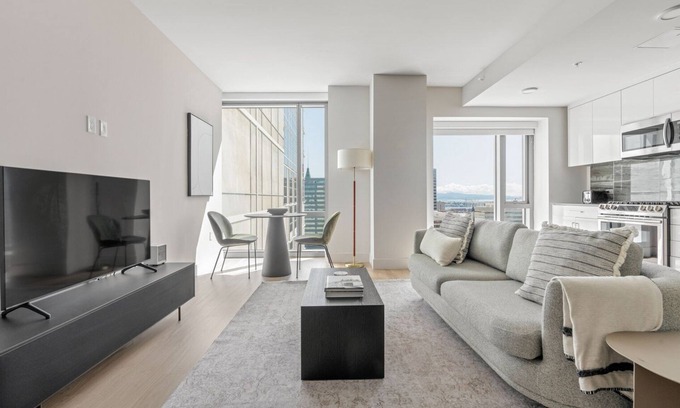 Downtown Oakland Apartment | Premium Oakland 1BR w/Pool, Gym & W/D, nr BART, by Blueground