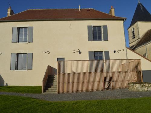 Linge House | Presbytère écorénové avec terrasse et vue sur étang, proche Parc Naturel Régional de la Brenne - FR-1-591-180