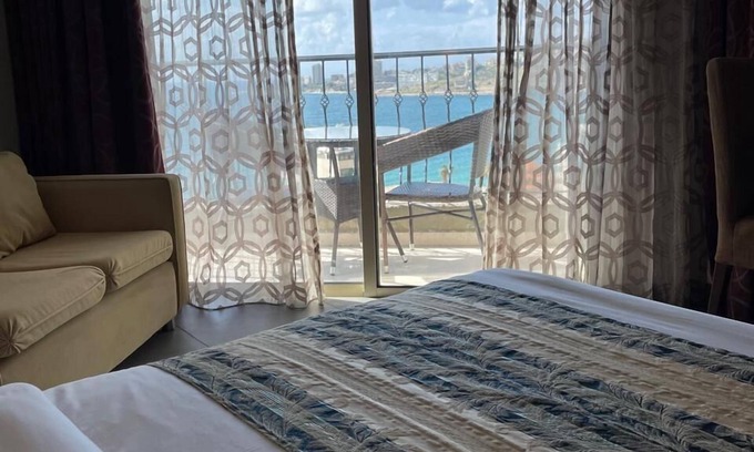 Haret Sakher Resort | President Hotel