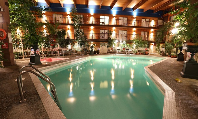 Vernon Hotel | Prestige Vernon Lodge and Conference Centre