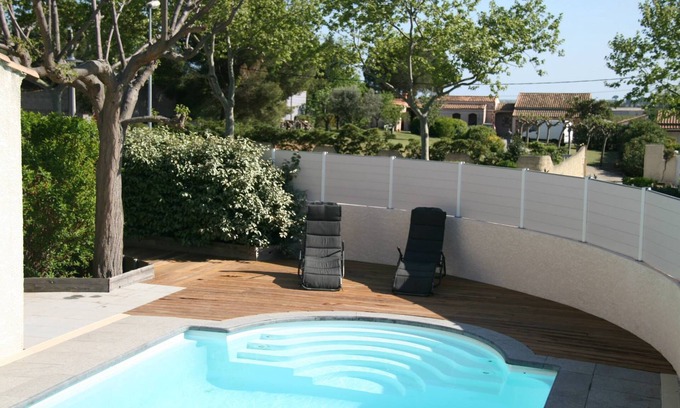 Pomerols Villa | Pretty single storey villa with private and secure swimming pool 10 km from the beaches