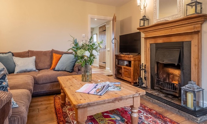 Thornham Apartment | Pretty Victorian semi-detached cottage