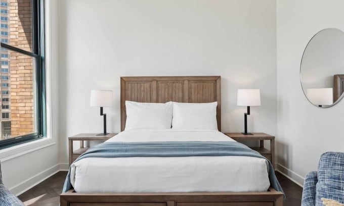 Downtown Pittsburgh Apartment | Prime Business Stay | Gym & Kitchen | Steps from Cultural District | 2 Units