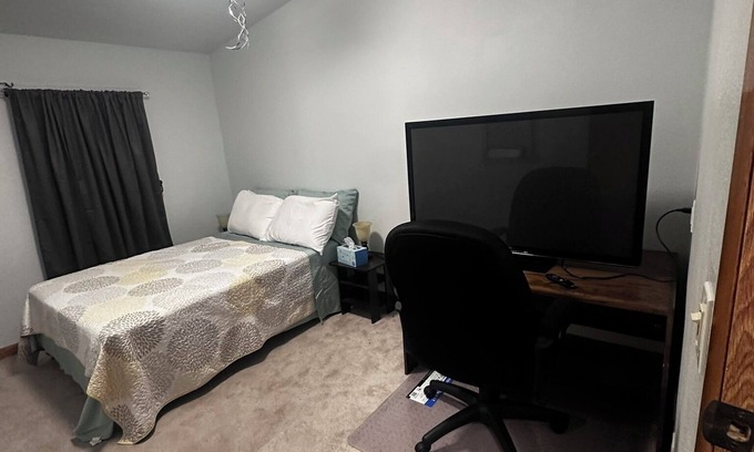 Corvallis House | Prime Corvallis Base Camp: Walk OSU & Downtown, 4BR, Game Room, AC, Wii & More