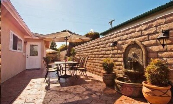Del Rey House | Prime Marina Del Rey/Venice Beach Area Location 5 min. from beach