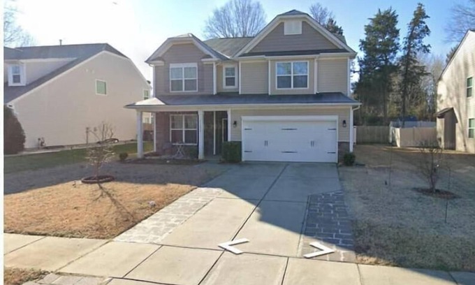 Steele Creek House | Prime Southwest Charlotte House Located Near Charlotte Premium Outlets