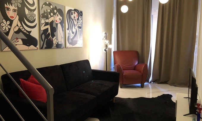 Canicattini Bagni House | Princess Jolanda