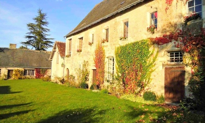Pont-de-Ruan Other | Priory in a large 12th-century Abbey, heated swimming pool