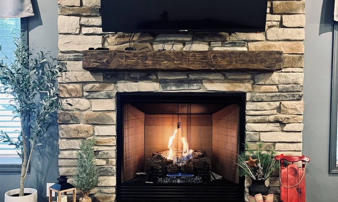 White House | Private 5 bedroom house in the heart of Laurel highlands!