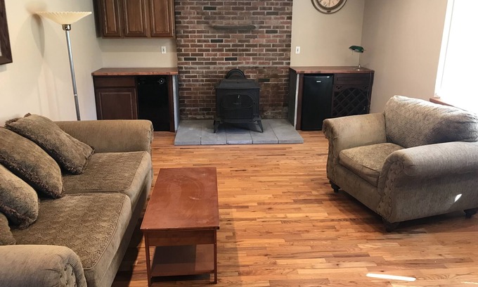 Whitehouse Station Apartment | Private Apartment Asked For Corporate Discounts