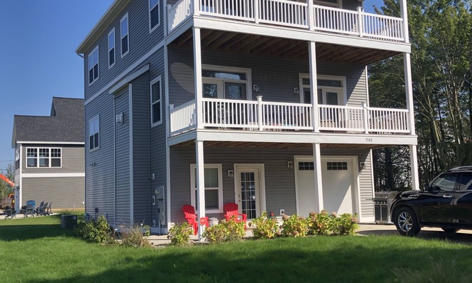 Miami Park House | Private association beach. Home built in 2016. 4 BR/3 FB, 2HB