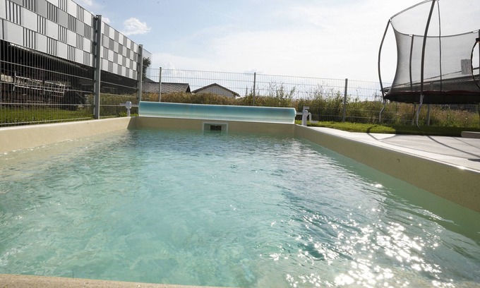 Hengersberg House | Private Bavarian Forest bungalow with heated pool