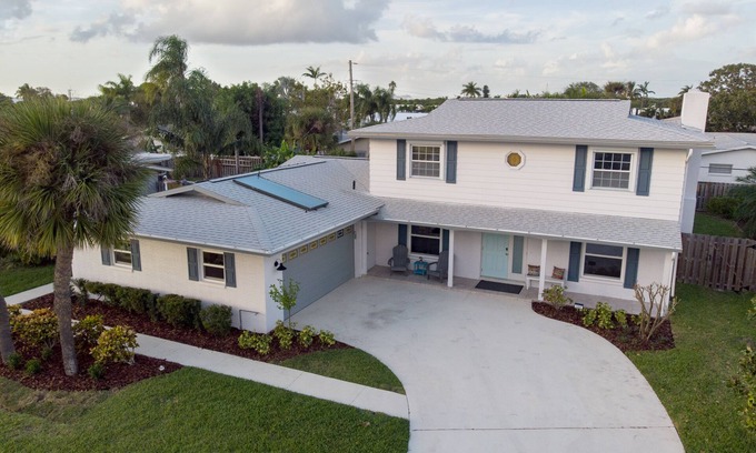 Venetian Way House | Private Cocoa Beach 5 bed 3 bath heated Pool Home