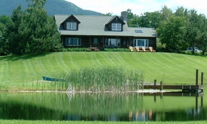 Morrisville House | Private Country Log Home with Spectacular Views and Pond on 11 Acres