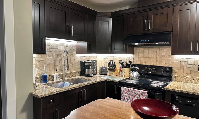 Burke Mountain Apartment | Private & Cozy Suite: Quiet yet close to Transit & Highways, Sleeps 4!