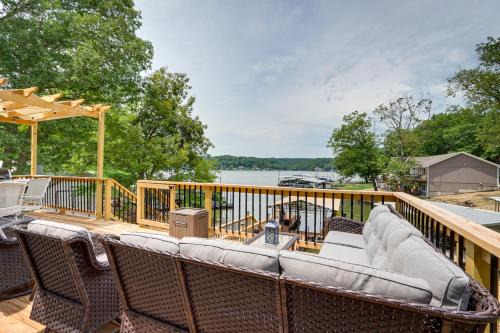 Stover House | Private Dock and Fire Pit Lake of the Ozarks Home!