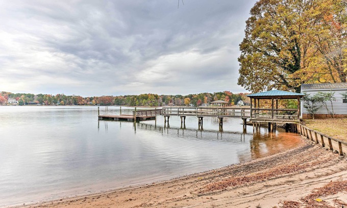 Mayhew Cottage | Private Dock & Beach! Lake Norman Cottage Hideaway