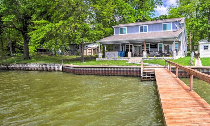 Carolyn Estates House | Private Dock & Boat House: Lakefront Mabank Home
