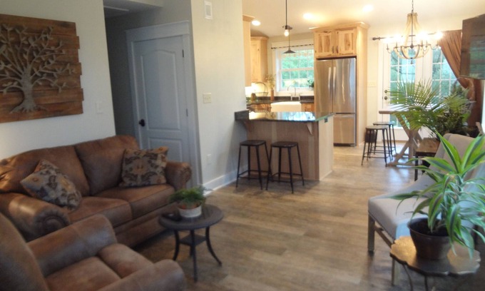 State College House | PRIVATE, FULLY FURNISHED, VERY CLEAN AND SANITIZED, SHORT TERM RENTAL.