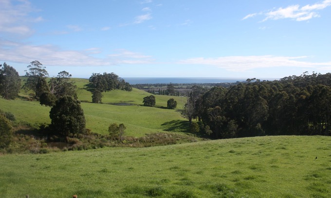 Turners Beach Bed & Breakfast | Private Guest Suite with Stunning Views