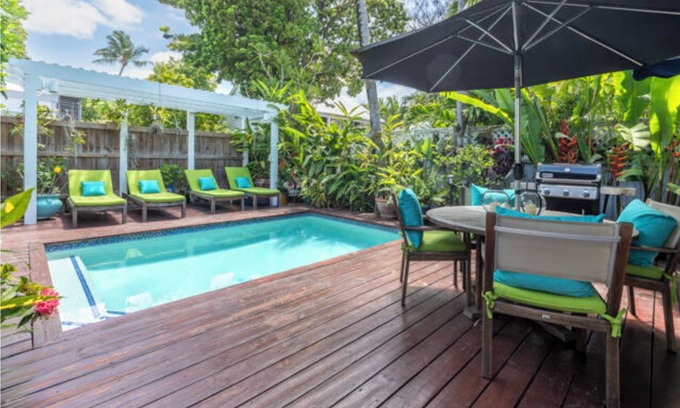 Old Town House | Private Heated Pool-2BR/2BA-OldTown Location-Avail Jan 1 -March 31 -Weekly Maid