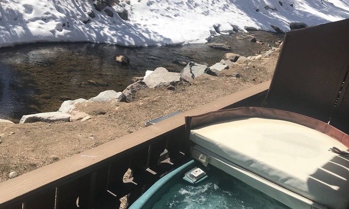 Estes Park Ski Chalet | Private Hot Tub right on Fall River only 1 mile Rocky Mtn National Park