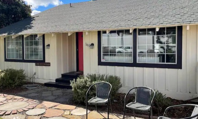 Los Alamos House | Private in town house with HUGE yard. Pet Friendly