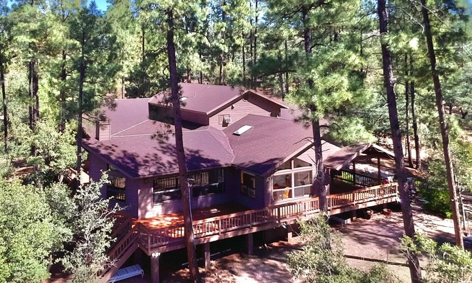 Strawberry House | Private Luxury 3998 SF Mountain Retreat. Come And See The Elk.