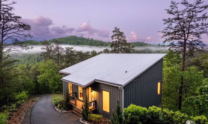 Gatlinburg - Pigeon Forge Cabin | Private modern indoor pool cabin | Dollywood